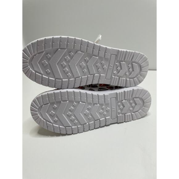 Unbranded Slip On White Shoe Football Graphic All Over Print Eu 37 US 6.5 New - Picture 7 of 9